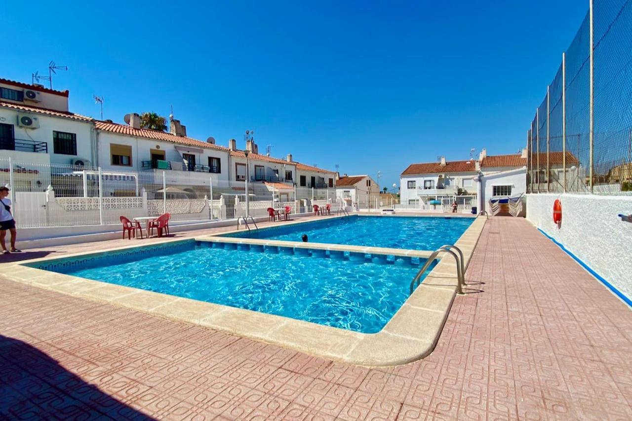 Costa Blanka Resident Apartman Torrevieja Exterior foto